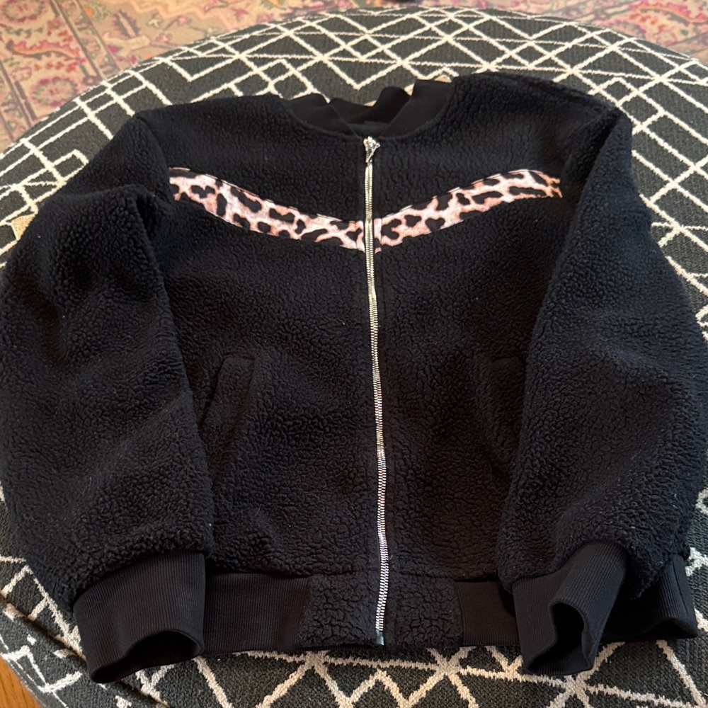Zyia Black Leopard Flying V Fleece Jacket